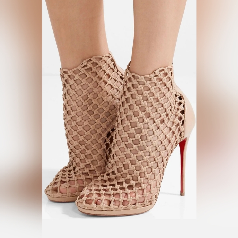 Christian Louboutin Porligat 120 Nude, sz 39